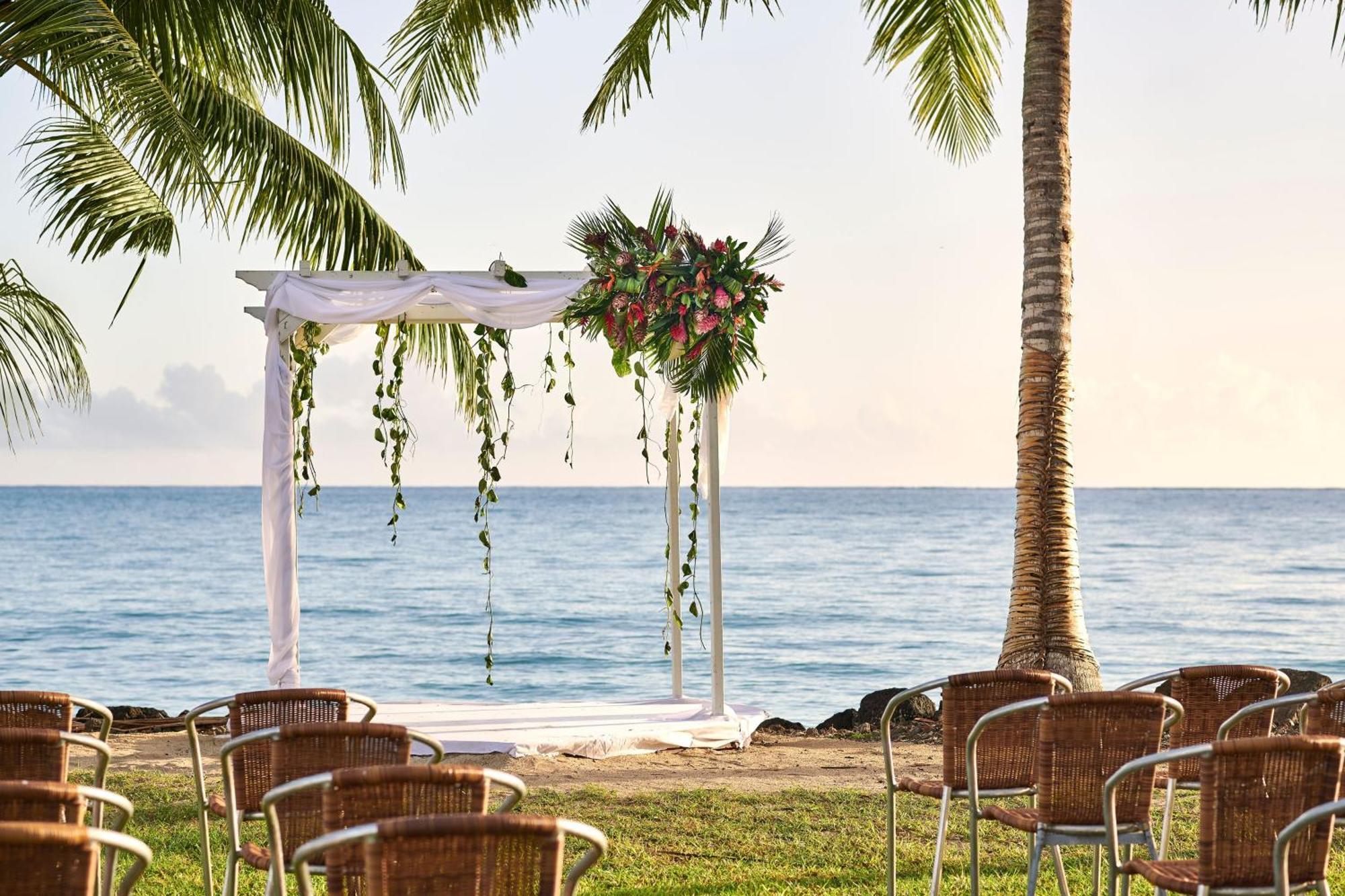 Sheraton Samoa Beach Resort Mulifanua Exterior foto