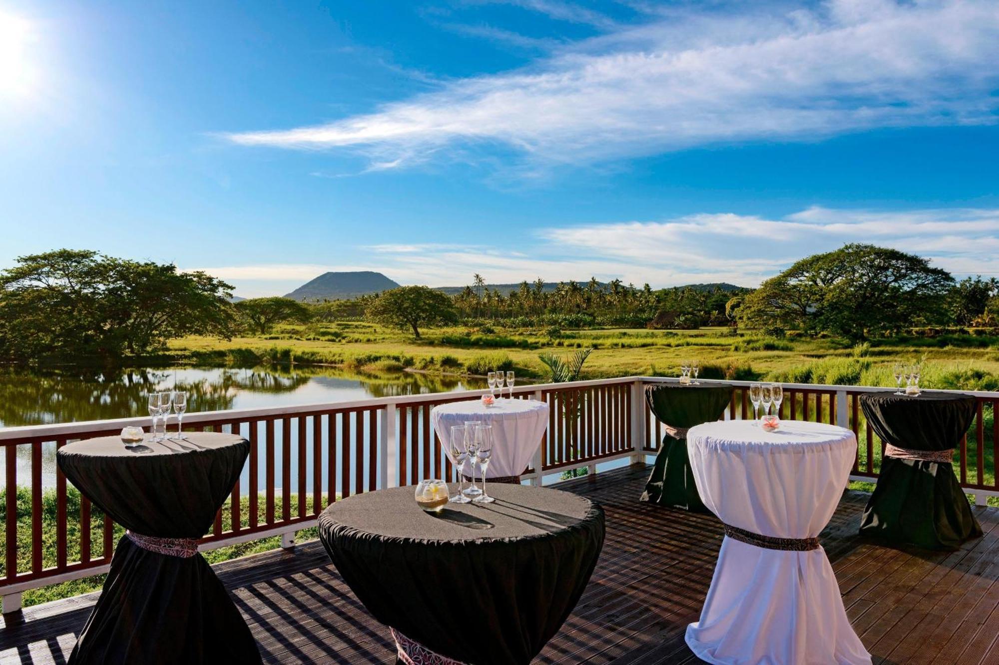 Sheraton Samoa Beach Resort Mulifanua Exterior foto